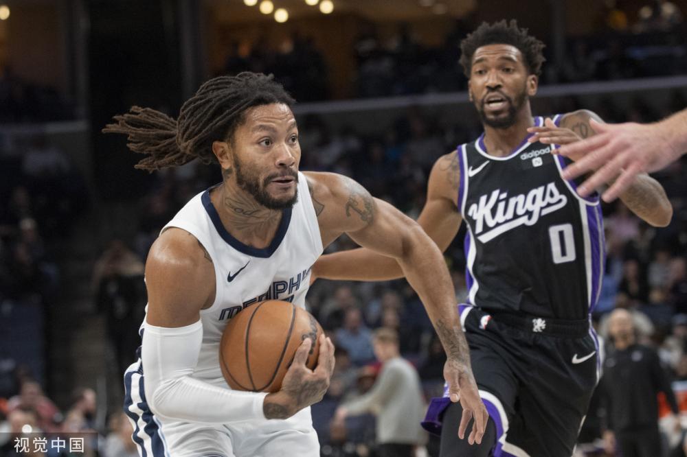 和每位球员 和每位球员