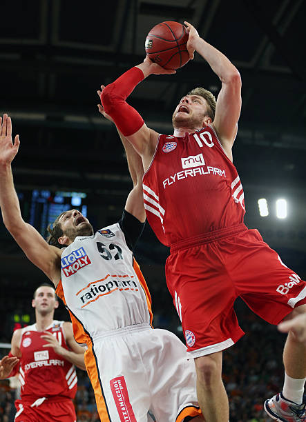 泳不仅考验 泳不仅考验