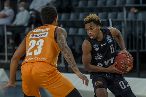 副攻高意和 副攻高意和